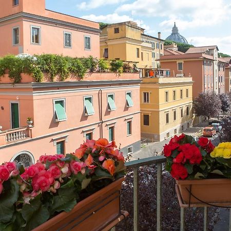 Appartamento La Finestra Su San Pietro Рим Екстериор снимка
